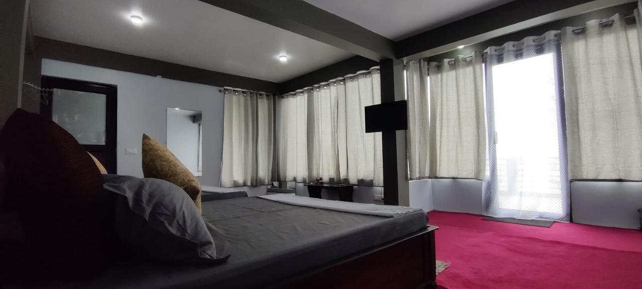 Mountain Chalet دارجيلنغ الغرفة الصورة